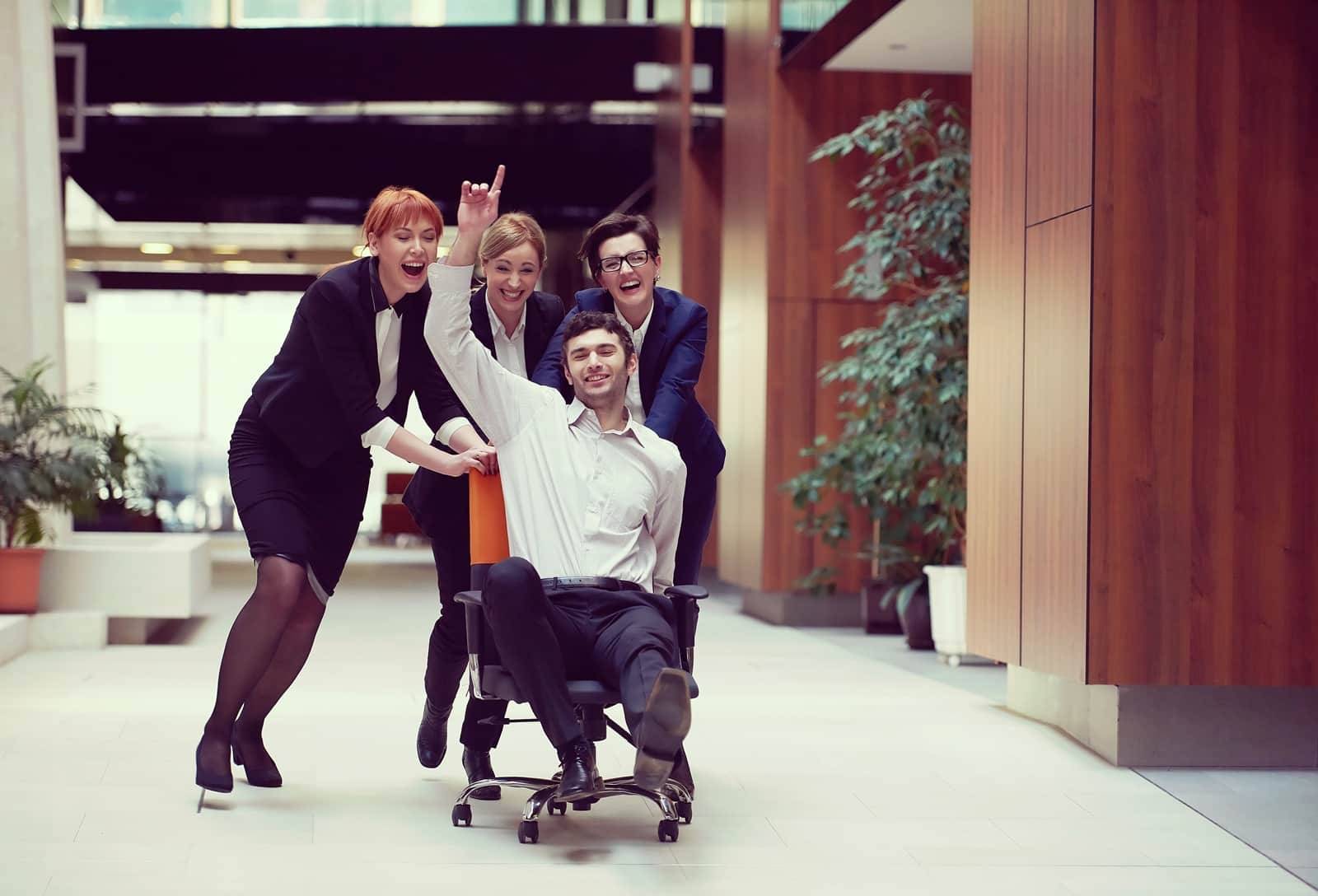 Experienced team of hospitality yachting hotel and F&B recruiters