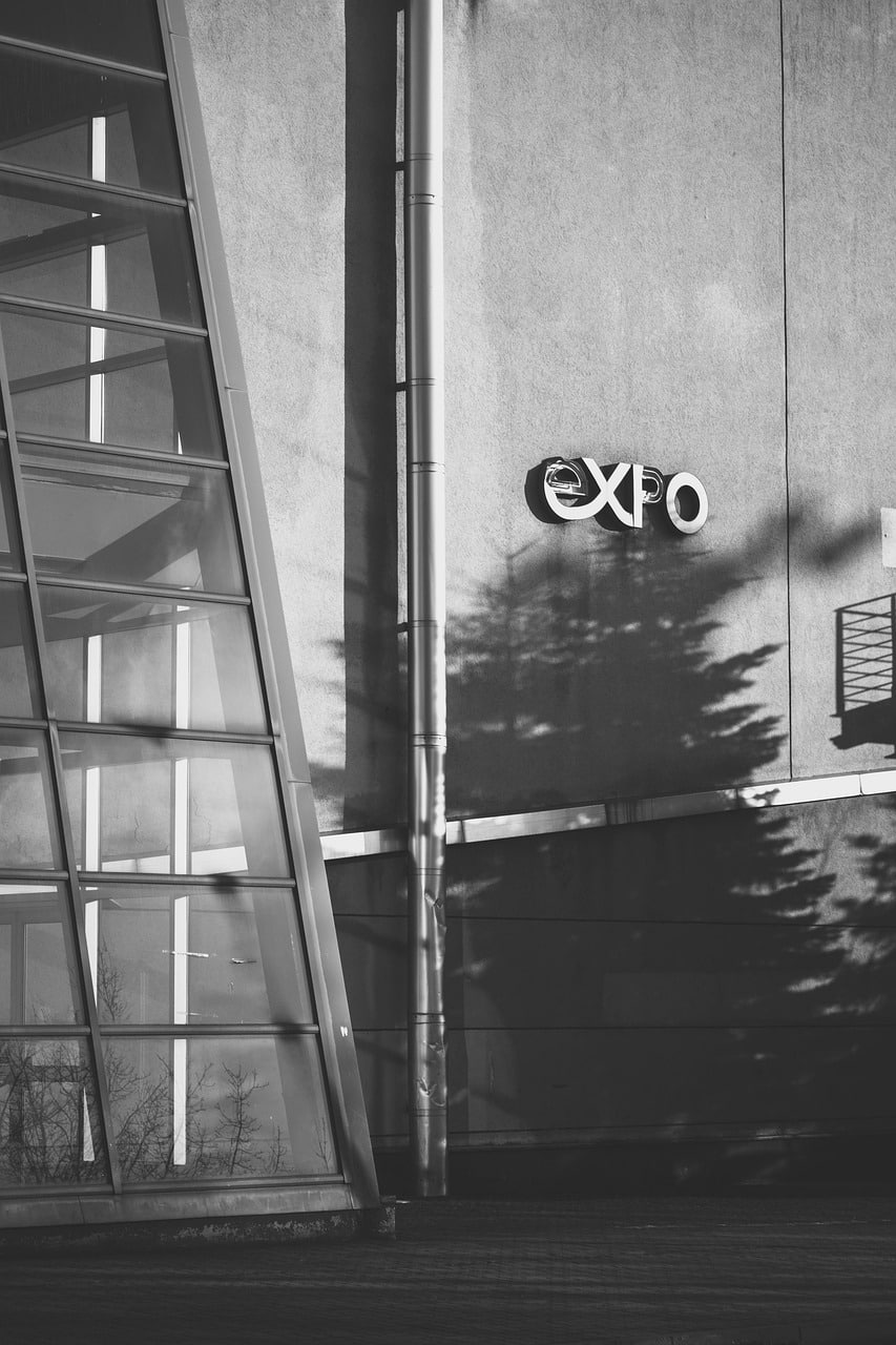 Hans People Luxury Recruitment. headhunters, deliver elite butlers, private chefs, mixologists, and international private household staff, aviation and housekeeping for events, hotels and homes. Bringing exceptional people together. private wealth managers and PA